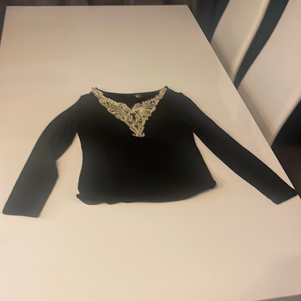 No Brand long sleeve v neck black t shirt with design